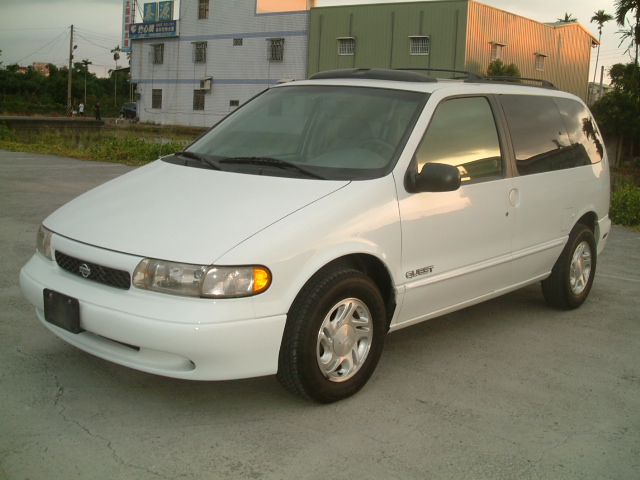 Nissan Quest